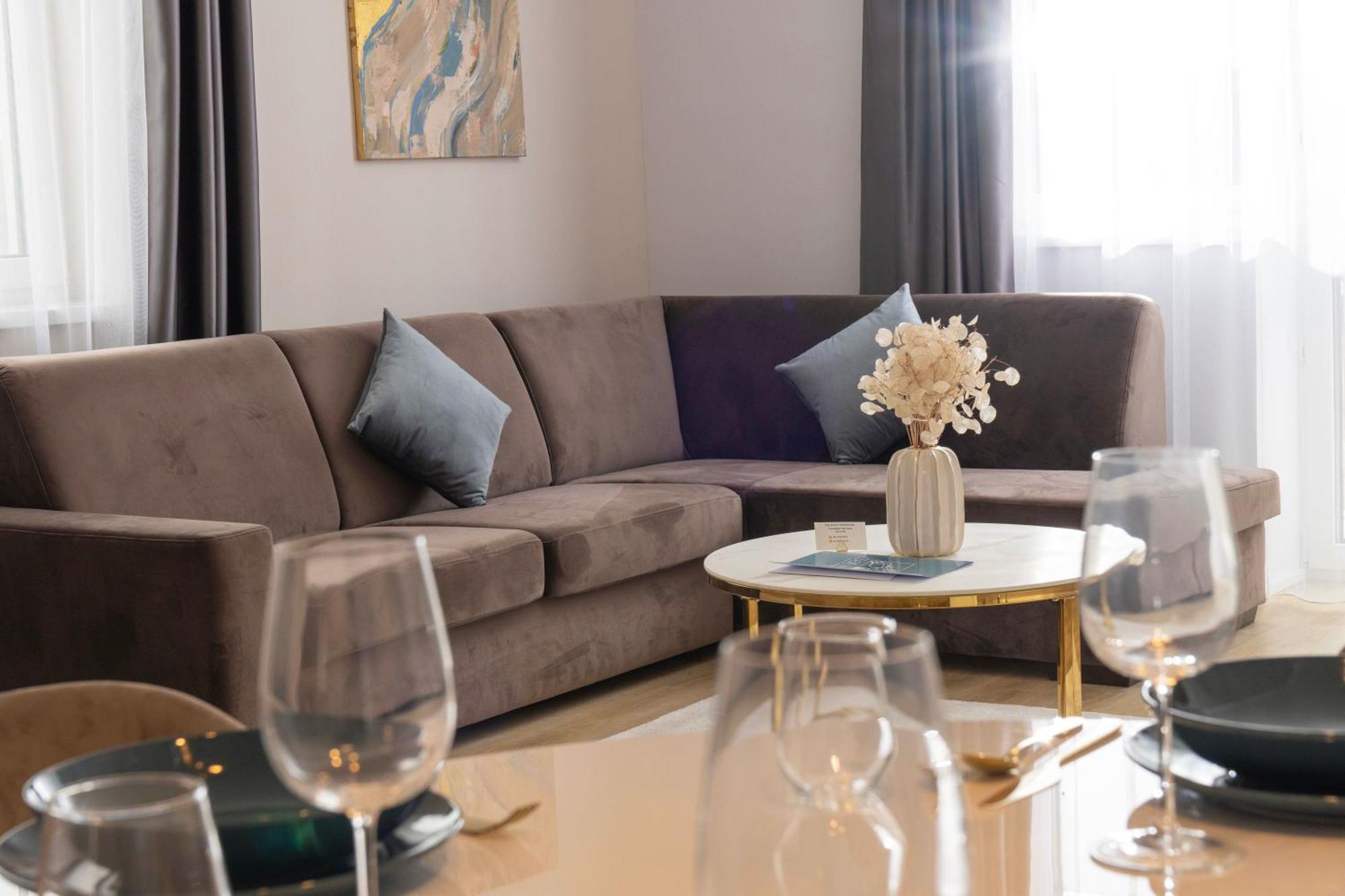 Salt Hill Premium Apartments Эгерсалок Экстерьер фото