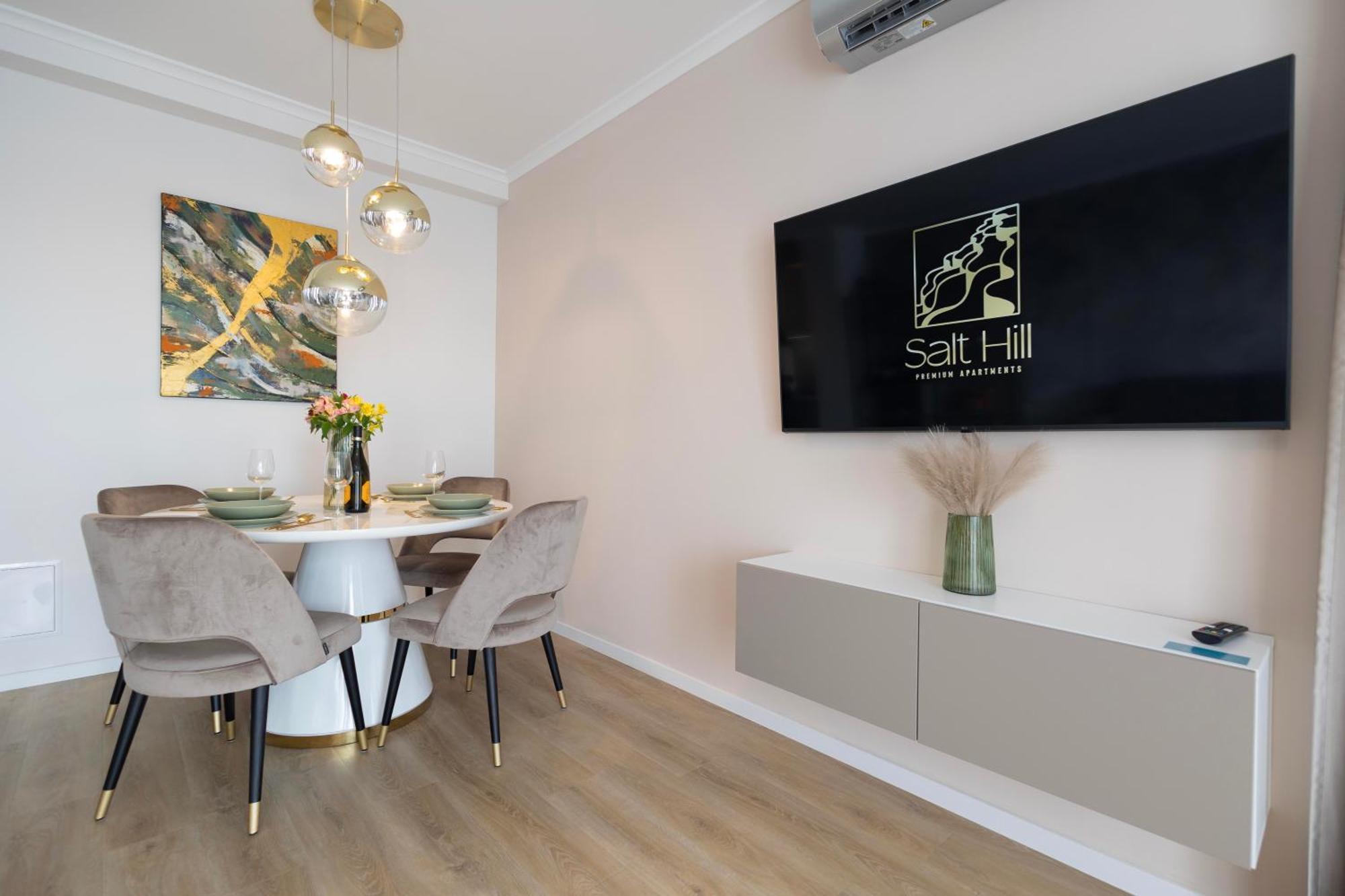 Salt Hill Premium Apartments Эгерсалок Экстерьер фото
